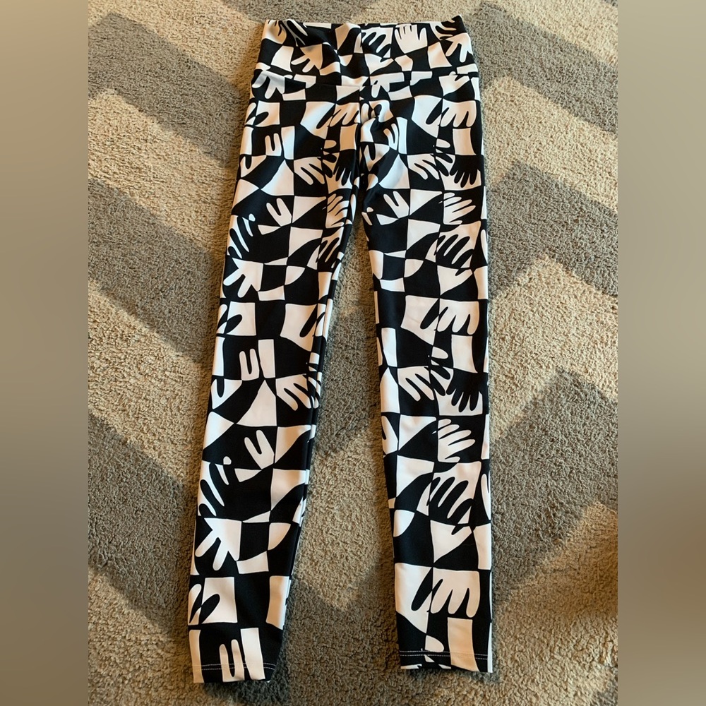 Dazey LA leggings size M, new without tags